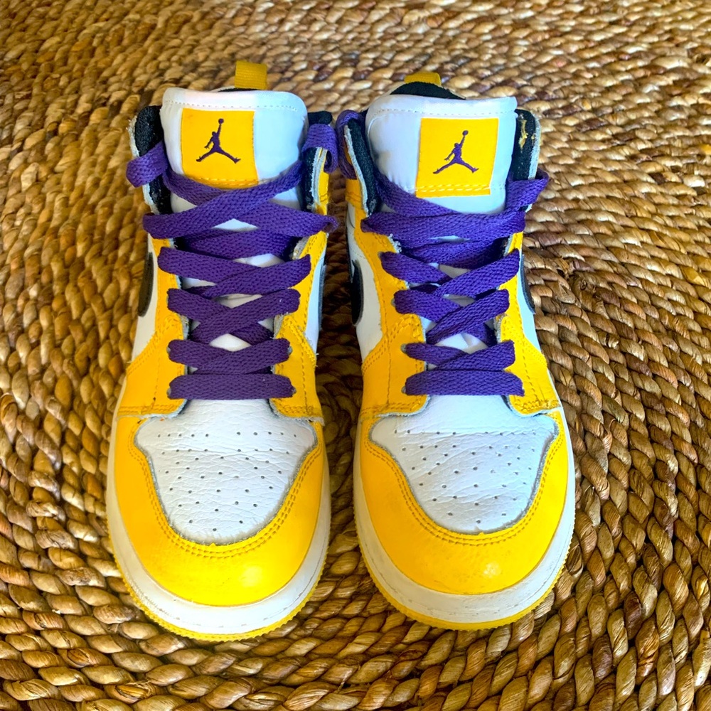 Jordan 1’s LA Lakers